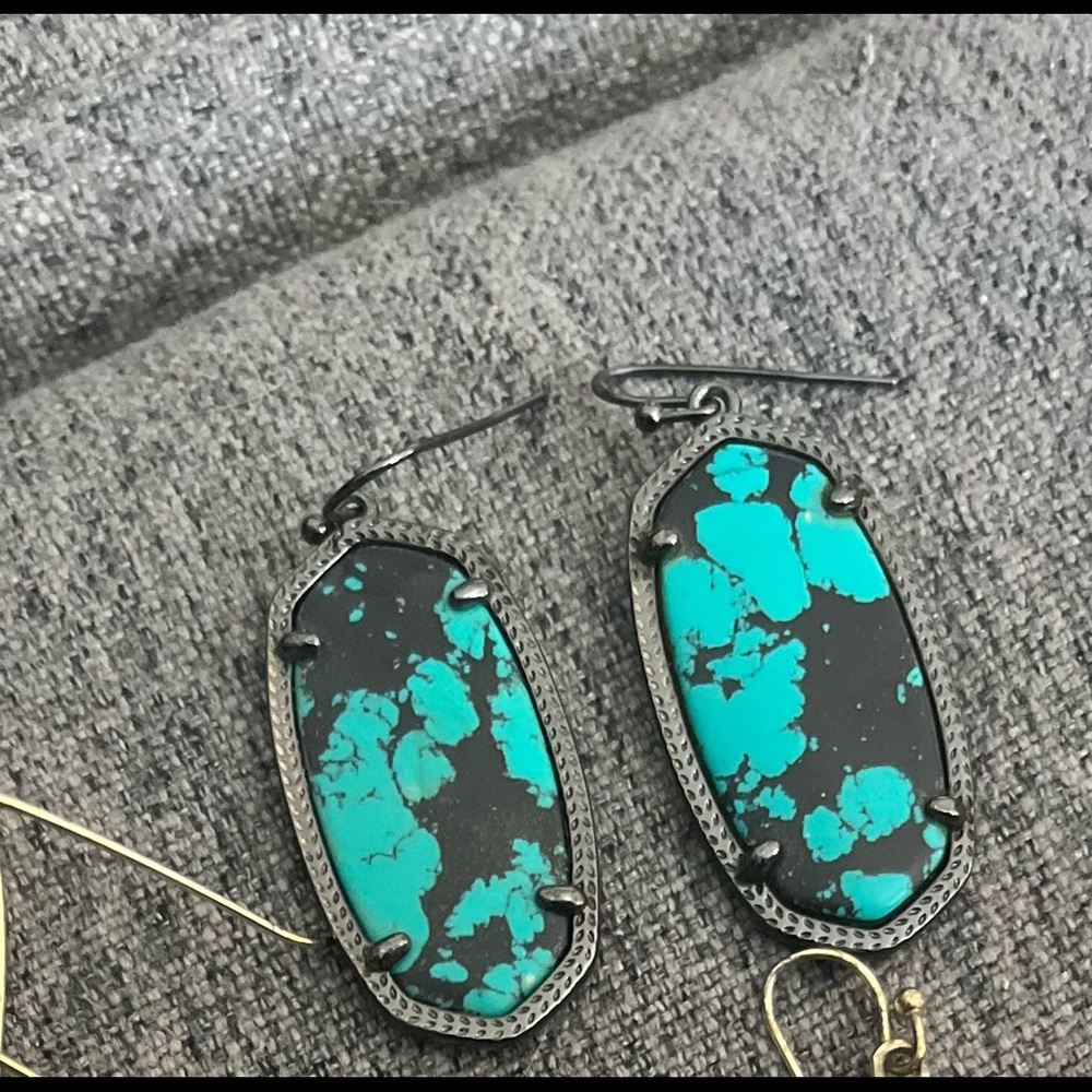 Kendra Scott Gunmetal and turquoise earrings